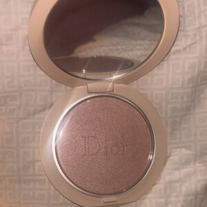 Dior Quilted Compact in #2 Pink Glow Highlighter. Brand New.